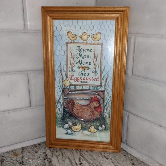 Figi Graphics Chicken Print Leave Mom Alone She's Eggsausted EUC & Fun - Picture 7 of 7